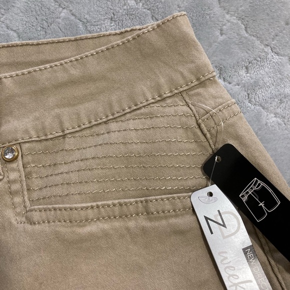 NWTS Tan Shorts - Picture 12 of 14